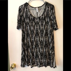 Lularoe Black and White Perfect Tee